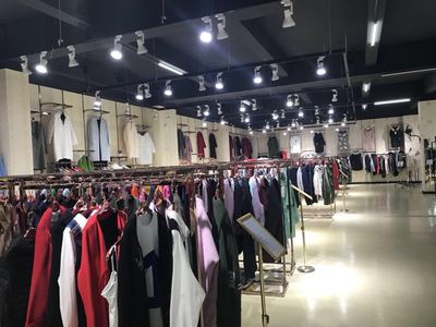 品牌折扣服裝試衣間購(gòu)物須知 細(xì)節(jié)決定購(gòu)物體驗(yàn)